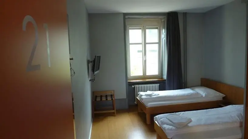 Easyhotel Basel 