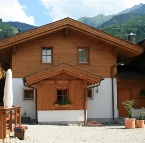 Dorfchalets Kaprun