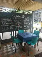 Hotel Laureles 70 