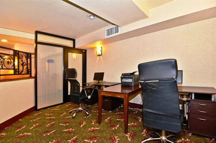 BEST WESTERN Plus High Sierra Hotel 