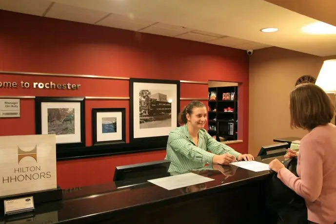 Hampton Inn & Suites Rochester-North 