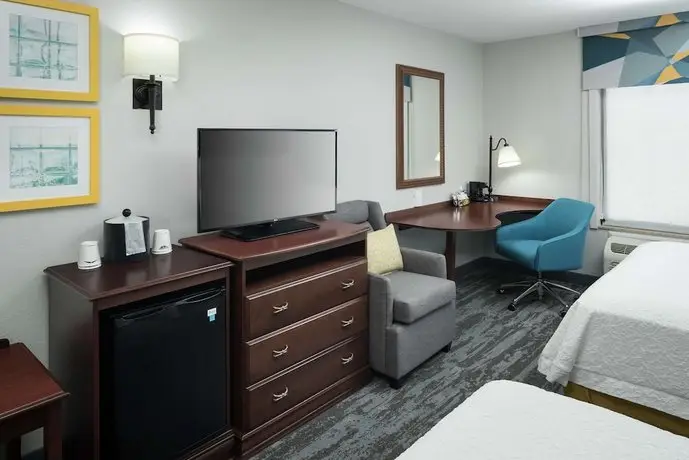 Hampton Inn & Suites Rochester-North 