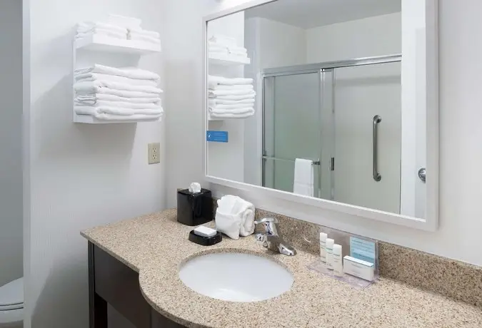 Hampton Inn & Suites Rochester-North 