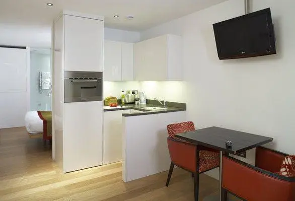 The Maltings Tower Bridge Apartment