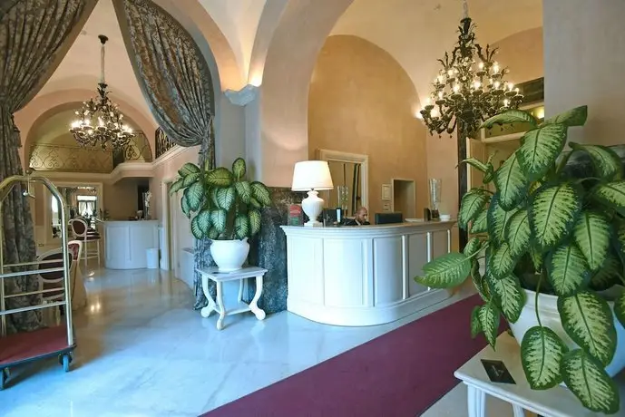 Suite Hotel Santa Chiara