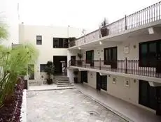 Casa de las Flores Hotel 