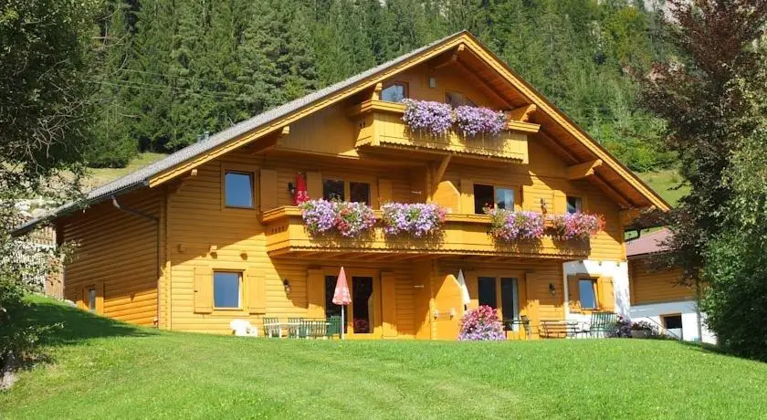 Regitnig - 4 Sterne Hotel und Chalets 