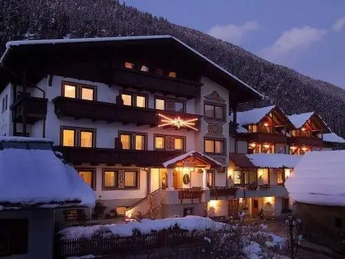 Regitnig - 4 Sterne Hotel und Chalets 