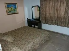 Holiday Suites Hotel & Beach Resort 