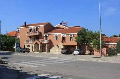 Hotel Marinko 