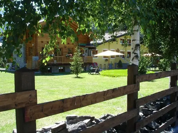 Chalet Alpina Hotel & Apartments