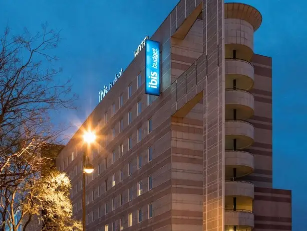 Ibis Budget Paris Porte De Montmartre