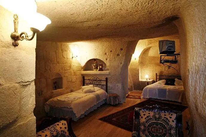 Traveller's Cave Hotel