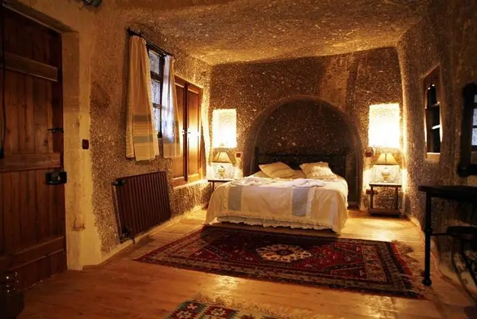 Traveller's Cave Hotel 