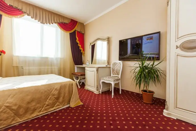 Grand Hotel Uyut 