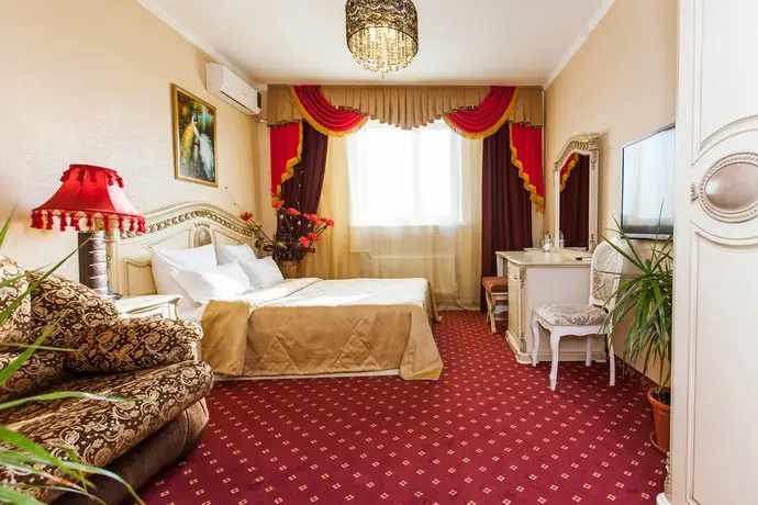 Grand Hotel Uyut 