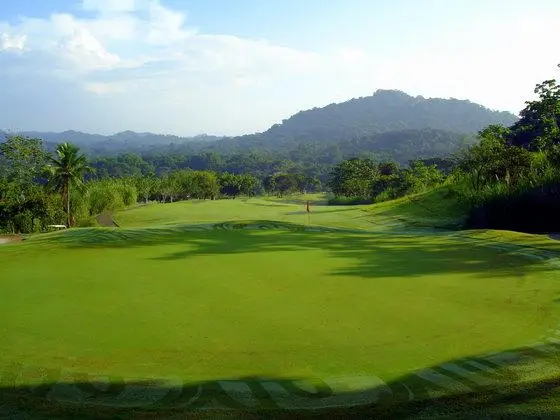 Summit Rainforest & Golf Resort 