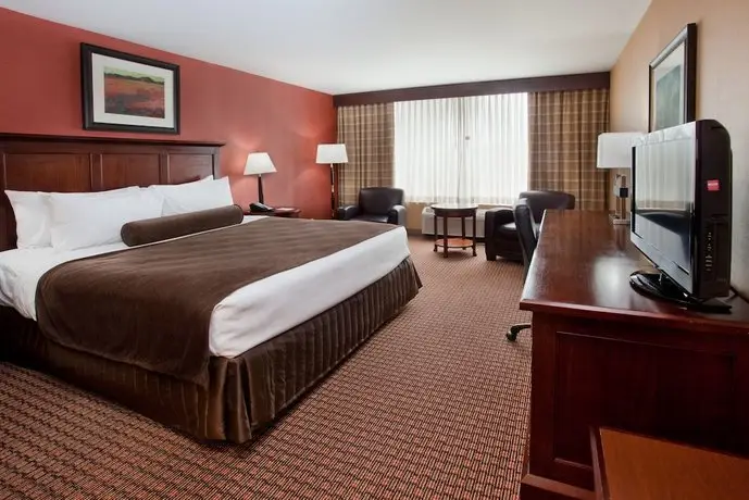 Crowne Plaza Cleveland South-Independence