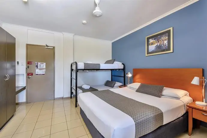 Darwin City Edge Motel & Suites 