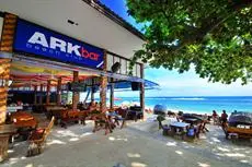 Ark Bar Beach Resort 