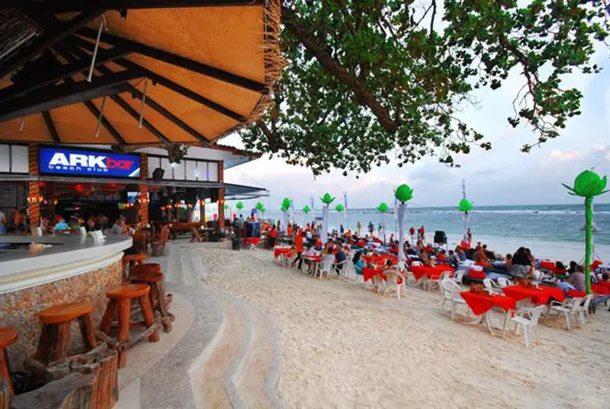 Ark Bar Beach Resort 