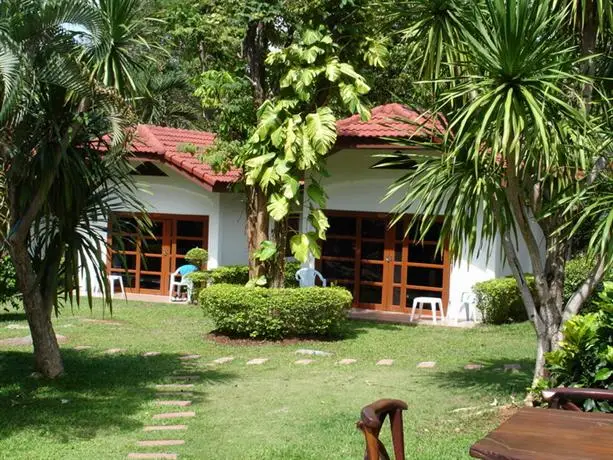 Eco Valley Lodge 