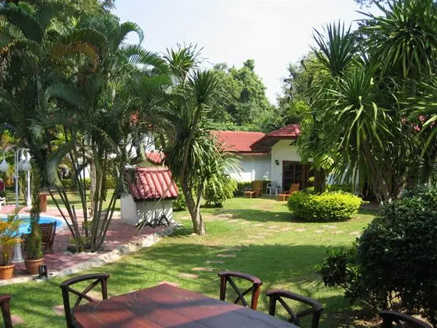 Eco Valley Lodge 