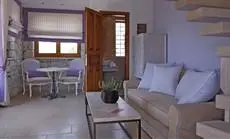 Mikros Vorias Suites Portaria 