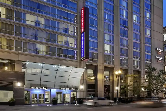 Residence Inn by Marriott Chicago Downtown River North 