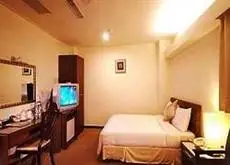 Tainan First Hotel 