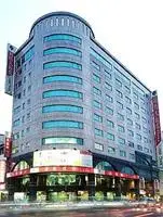 Tainan First Hotel 