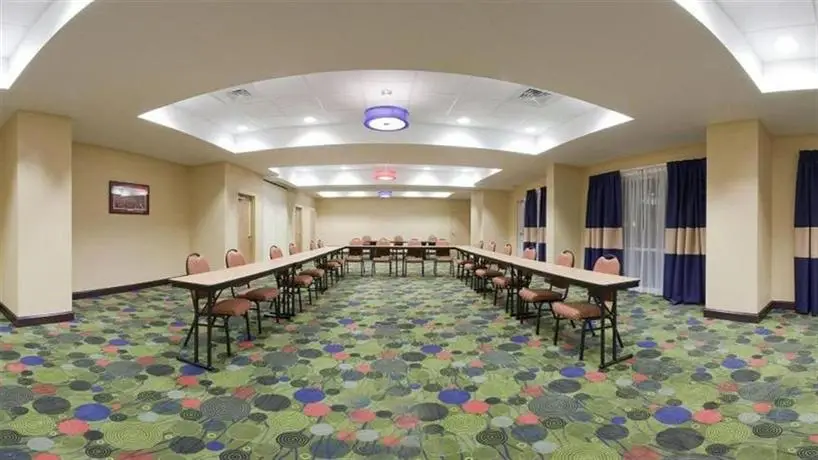 Holiday Inn Express Hotel Raleigh Southwest 