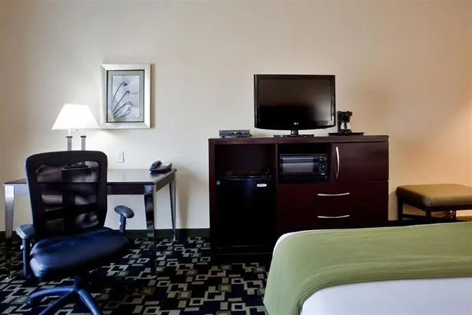 Holiday Inn Express Hotel Raleigh Southwest 