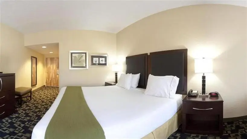 Holiday Inn Express Hotel Raleigh Southwest 