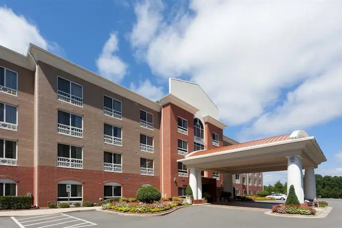 Holiday Inn Express Hotel Raleigh Southwest 