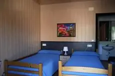 Hostal - Bungalows Camping Caceres 