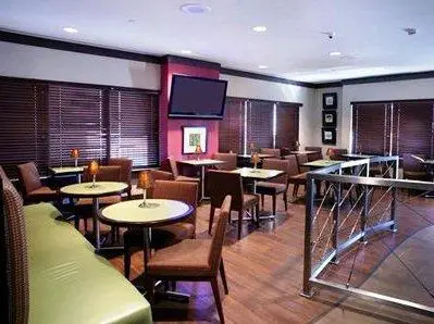 Comfort Suites City Centre 