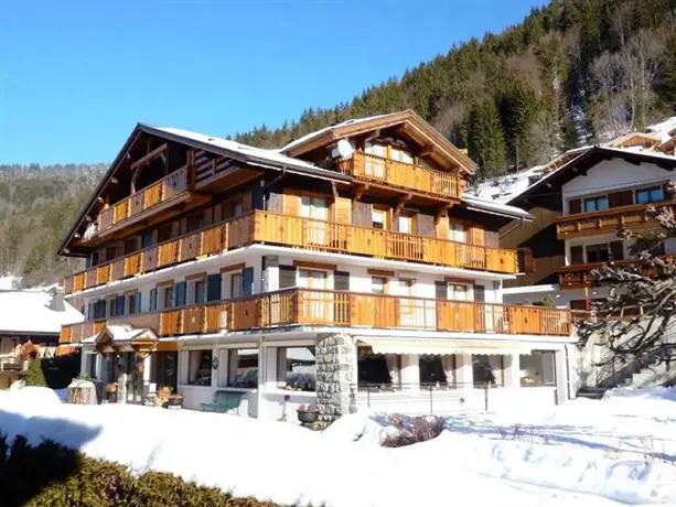 Chalet Hotel Alpina 