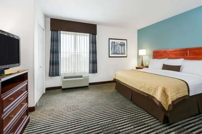 Baymont by Wyndham Denver International Airport