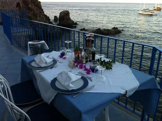 Hotel Rocce Azzurre 