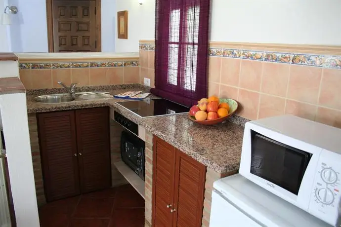 Casas Rurales Los Algarrobales 