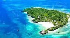 The Sands at Chale Island 