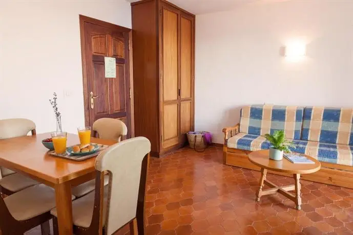 Apartamentos Zodiac Santa Eularia des Riu