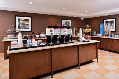 Hampton Inn & Suites Fort Belvoir Alexandria South 