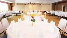 Golden Crown Grand Hotel 