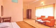 Woodside Hotel Mangalore 