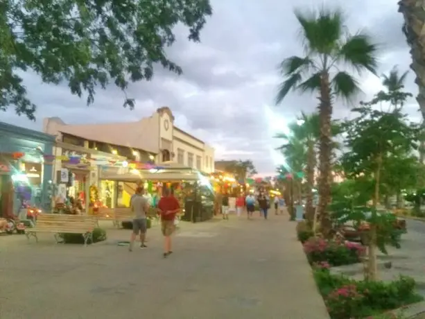 Tropicana Inn Los Cabos