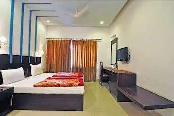 Hotel Raj Darbar