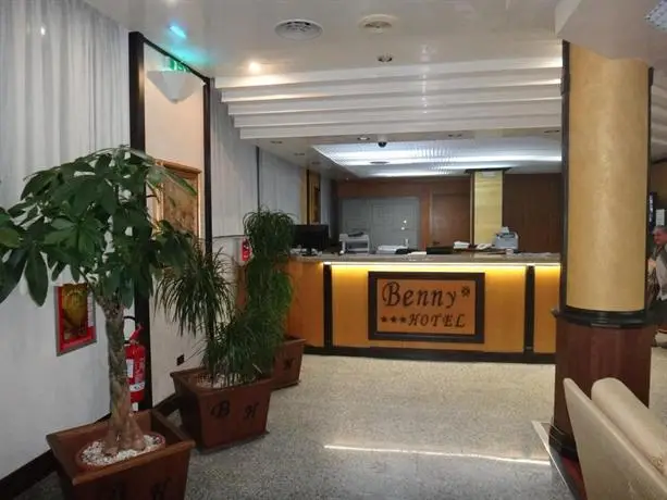 Benny Hotel 