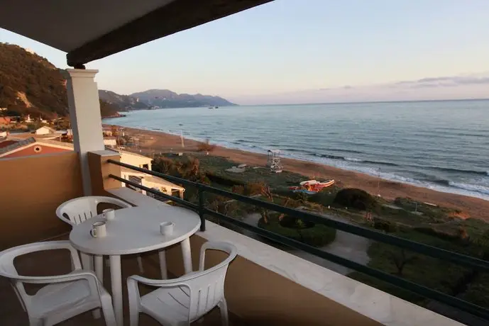 Corfu Glyfada Menigos Beach Apartments 